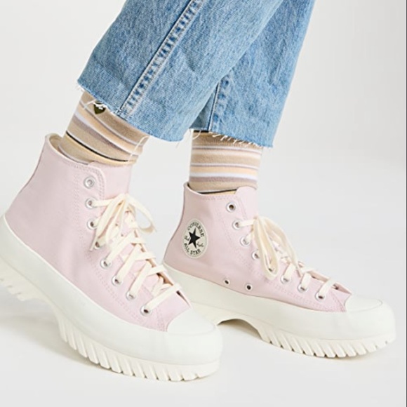 CONVERSE Women Pink Chuck Taylor All Star Lugged 2.0 High Top Sneakers 7 US 0350 - Picture 1 of 8